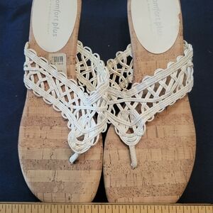 Comfort Plus by Predictions Women's White and Tan Sandals